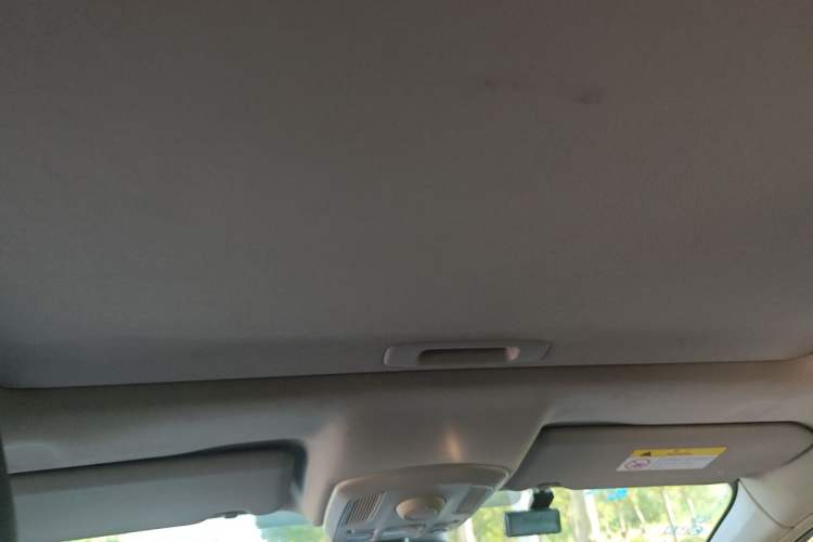 Used Dongfeng Aeolus A9 2016 1.8T Luxury Model Headliner