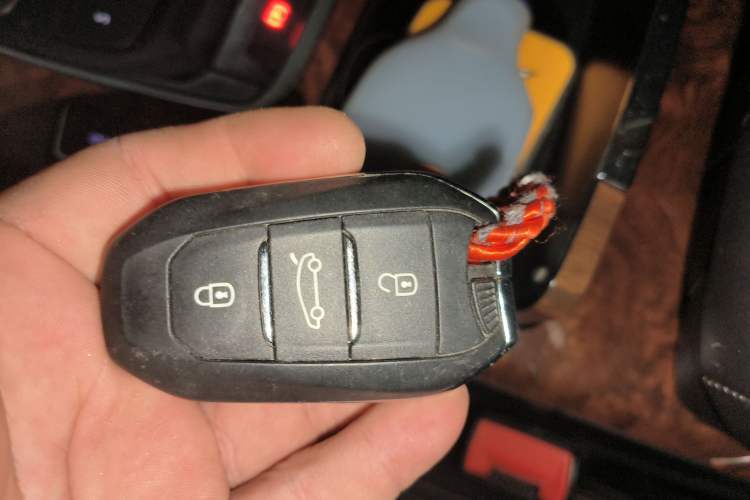 Used Dongfeng Aeolus A9 2016 1.8T Luxury Model Interior 1