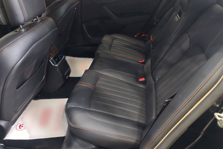 Used Dongfeng Aeolus A9 2016 1.8T Luxury Model Interior 3