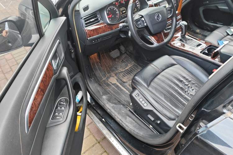 Used Dongfeng Aeolus A9 2016 1.8T Flagship Model Interior 3