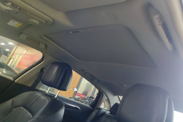 Used Dongfeng Aeolus A9 2016 1.8T Luxury Model Interior 4