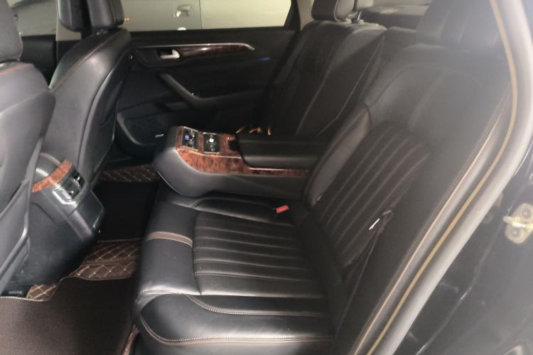 Used Dongfeng Aeolus A9 2016 1.8T Luxury Model Interior 4