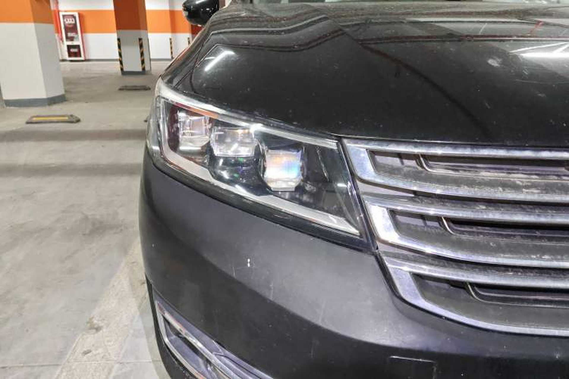 Used Dongfeng Aeolus A9 2016 1.8T Luxury Model Right Front Headlight
