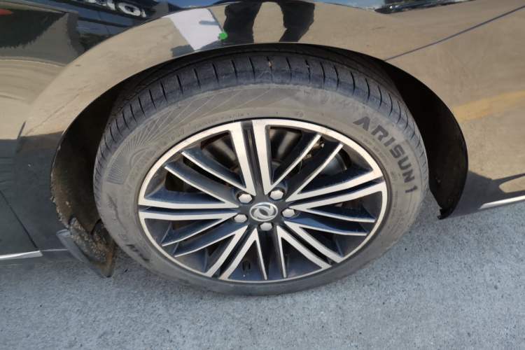 Used Dongfeng Aeolus A9 2016 1.8T Luxury Model Right Front Wheel Hub