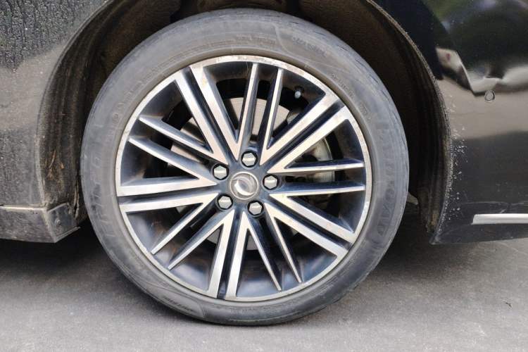 Used Dongfeng Aeolus A9 2016 1.8T Luxury Model Right Front Wheel Hub