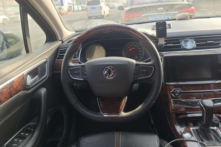 Used Dongfeng Aeolus A9 2016 1.8T Luxury Model Steering Wheel