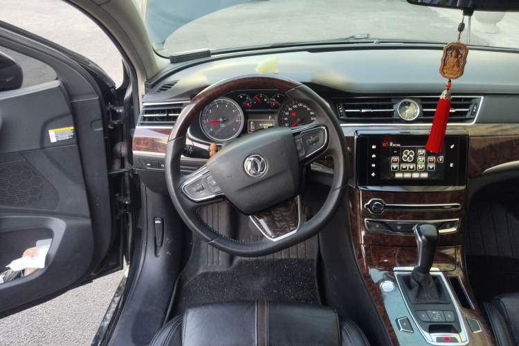 Used Dongfeng Aeolus A9 2016 1.8T Luxury Model Steering Wheel