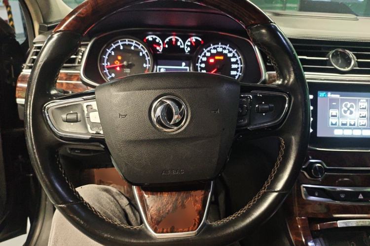 Used Dongfeng Aeolus A9 2016 1.8T Luxury Model Steering Wheel