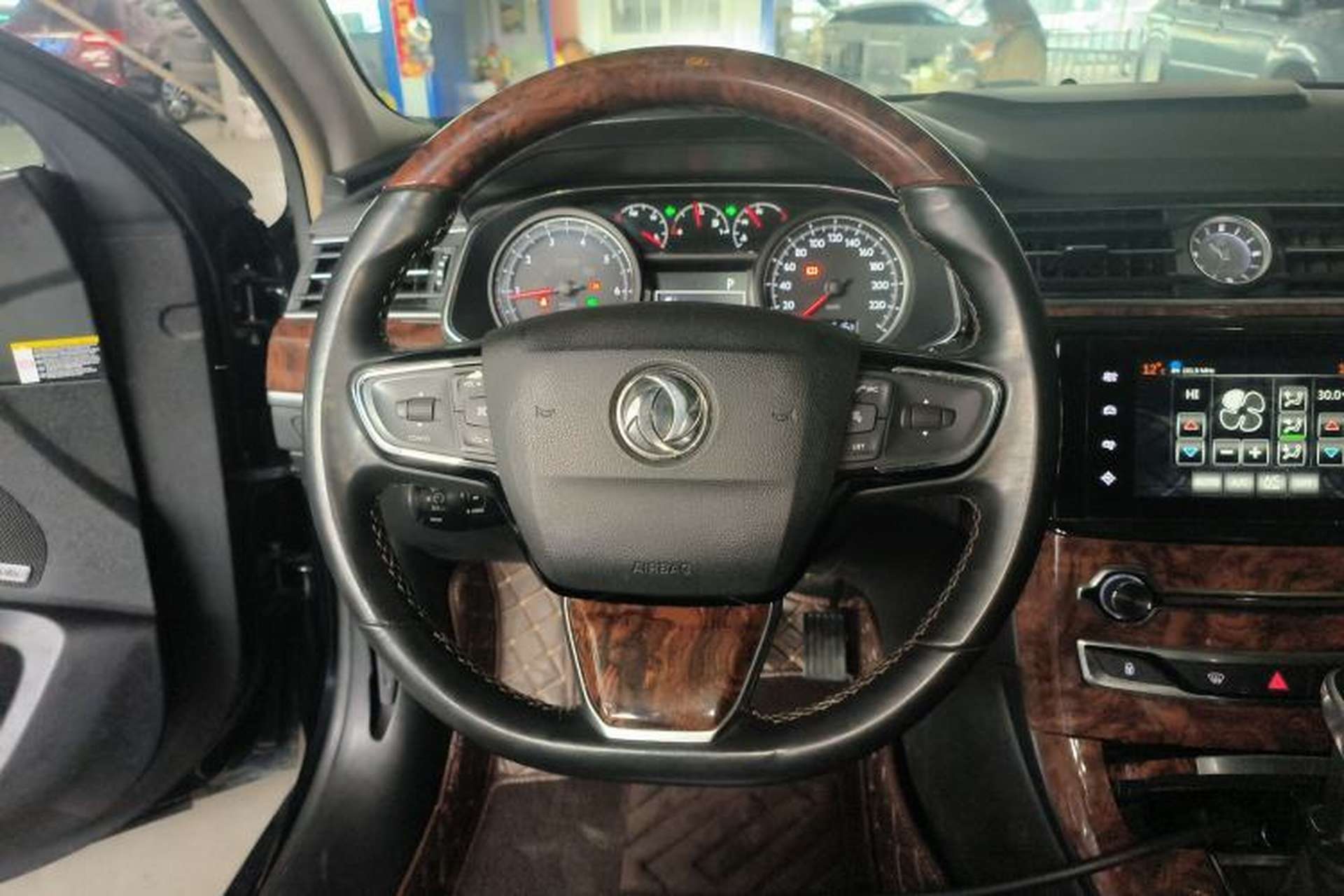 Used Dongfeng Aeolus A9 2016 1.8T Luxury Model Steering Wheel
