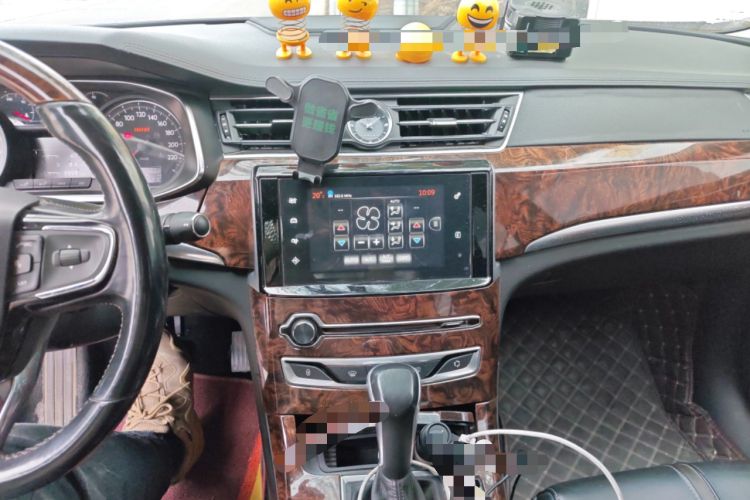 Used Dongfeng Aeolus A9 2016 1.8T Luxury Model Audio And AC Panel