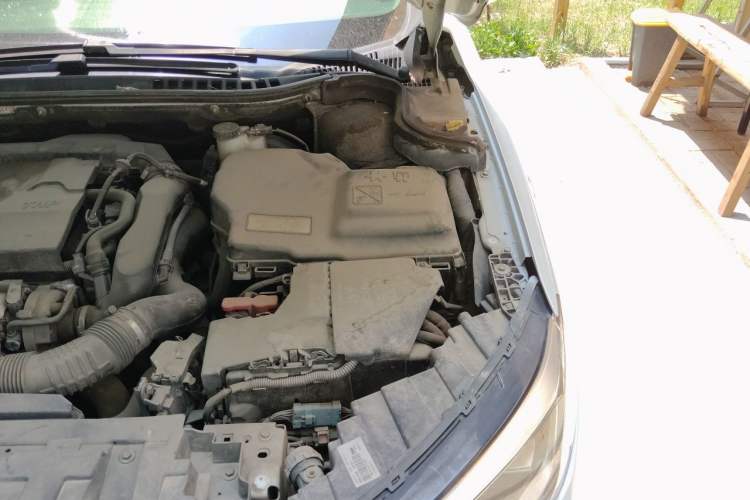 Used Dongfeng Aeolus A9 2016 1.8T Luxury Model Engine Bay Left