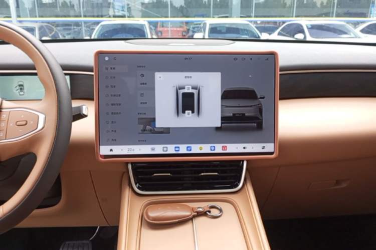 Used Dongfeng Aeolus L8 2025 Model 185KM Dream Edition Audio And AC Panel
