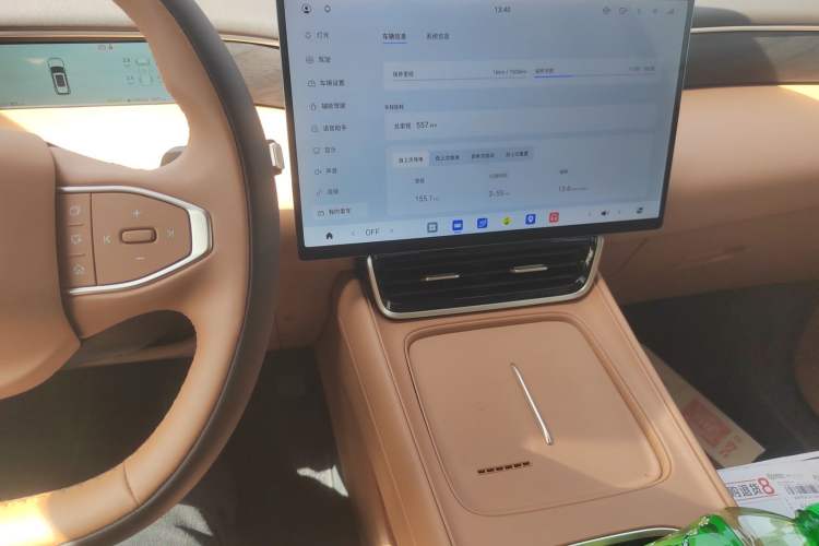 Used Dongfeng Aeolus L8 2025 Model 185KM Dream Edition Audio And AC Panel