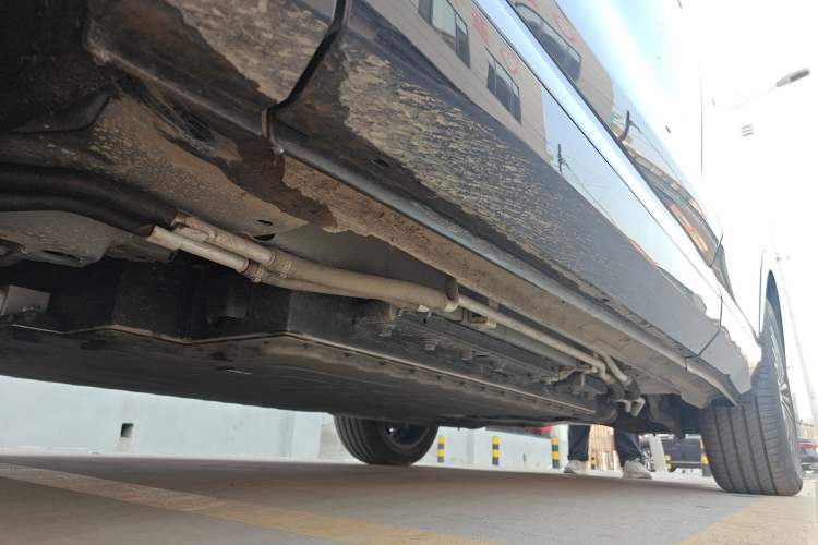 Used Dongfeng Aeolus L8 2025 Model 185KM Dream Edition Chassis Front Left