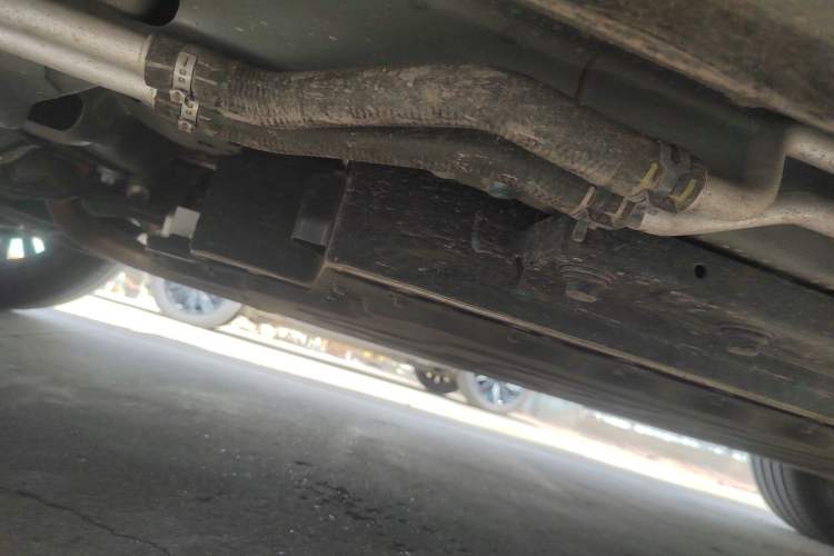 Used Dongfeng Aeolus L8 2025 Model 185KM Dream Edition Chassis Front Left