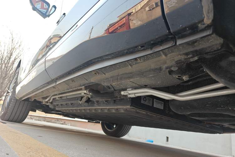 Used Dongfeng Aeolus L8 2025 Model 185KM Dream Edition Chassis Rear Left