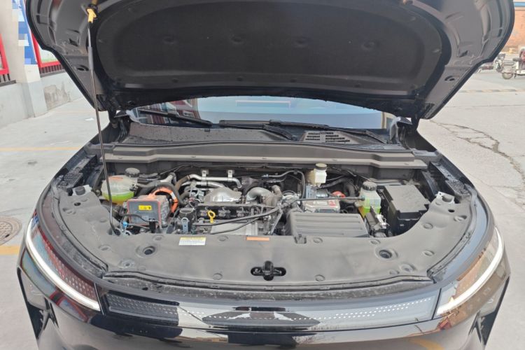 Used Dongfeng Aeolus L8 2025 Model 185KM Dream Edition Engine Bay
