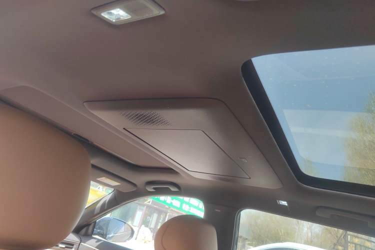Used Dongfeng Aeolus L8 2025 Model 185KM Dream Edition Headliner