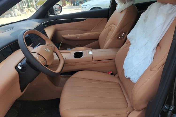 Used Dongfeng Aeolus L8 2025 Model 185KM Dream Edition Left Front Seat