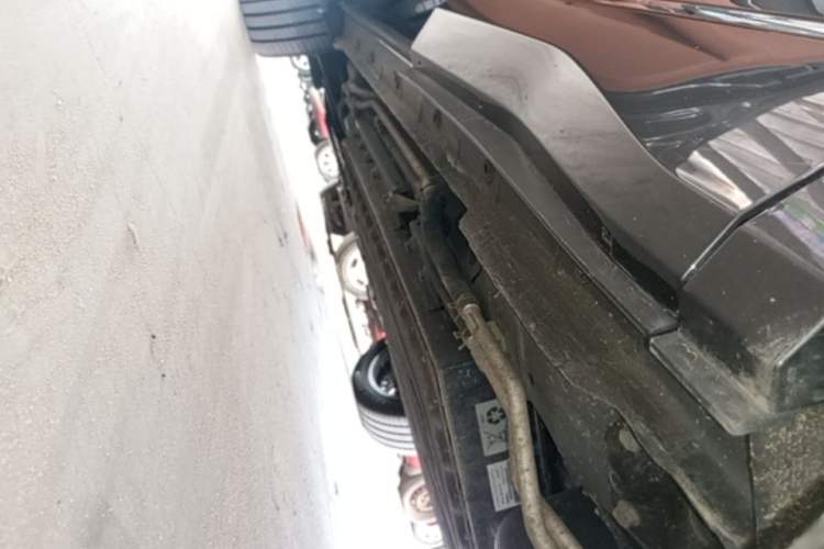 Used Dongfeng Aeolus L8 2025 Model 185KM Dream Edition Left Side Sill