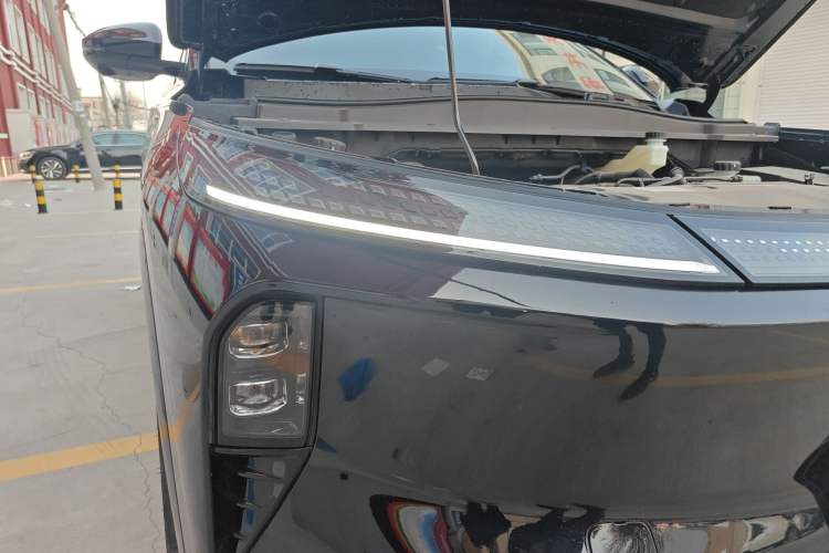 Used Dongfeng Aeolus L8 2025 Model 185KM Dream Edition Right Front Headlight