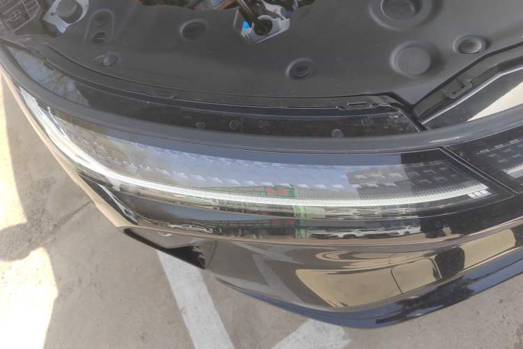 Used Dongfeng Aeolus L8 2025 Model 185KM Dream Edition Right Front Headlight