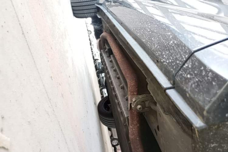Used Dongfeng Aeolus L8 2025 Model 185KM Dream Edition Right Side Sill