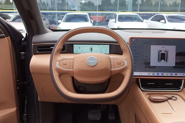 Used Dongfeng Aeolus L8 2025 Model 185KM Dream Edition Steering Wheel