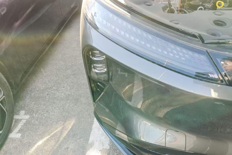 Used Dongfeng Aeolus L8 2025 Model 185KM Dream Edition Right Front Headlight