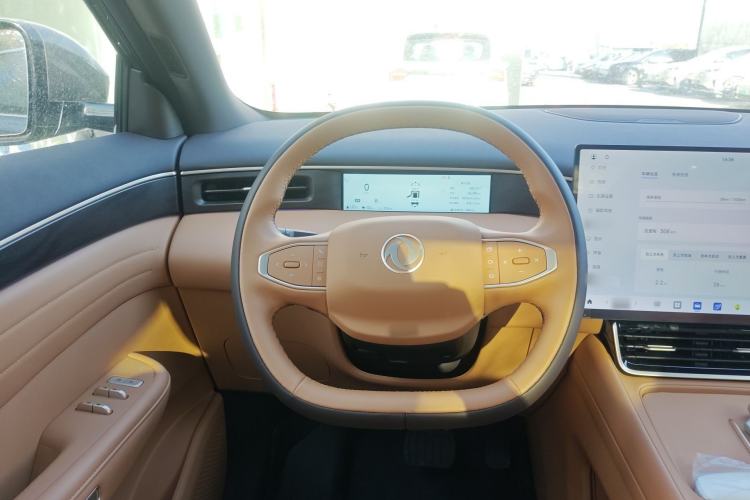 Used Dongfeng Aeolus L8 2025 Model 185KM Dream Edition Steering Wheel