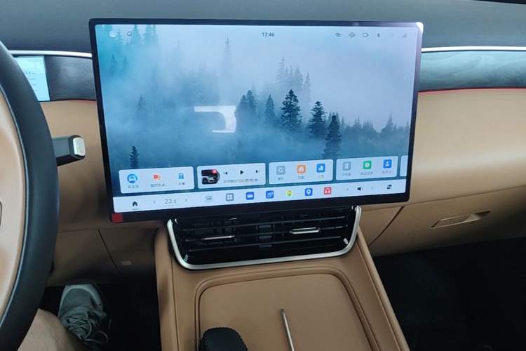 Used Dongfeng Aeolus L8 2025 Model 185KM Dream Edition Audio And AC Panel