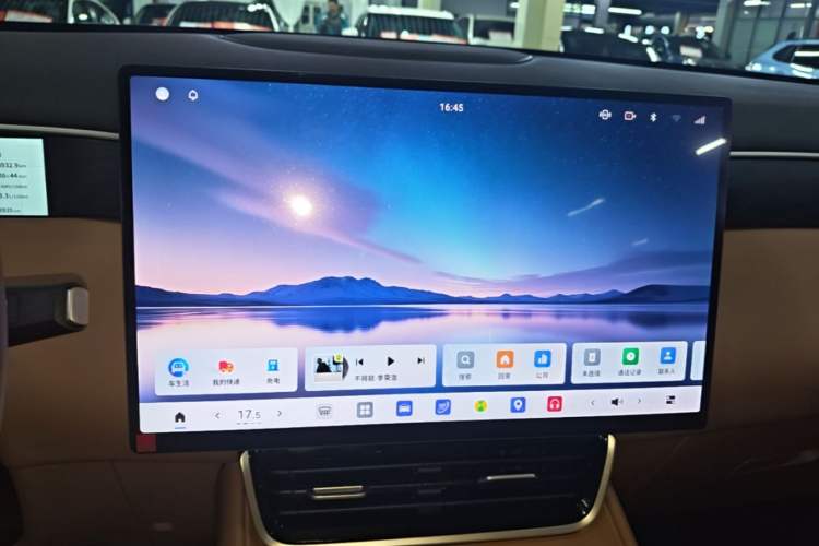 Used Dongfeng Aeolus L8 2025 Model 185KM Dream Edition Audio And AC Panel