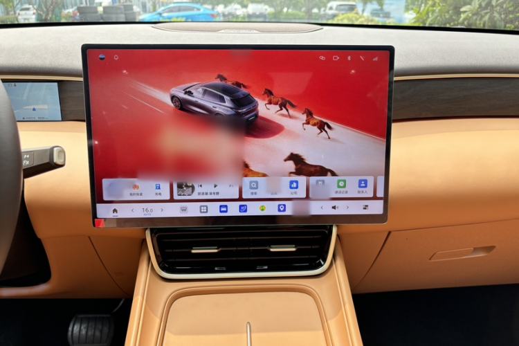 Used Dongfeng Aeolus L8 2025 Model 185KM Dream Edition Audio And AC Panel