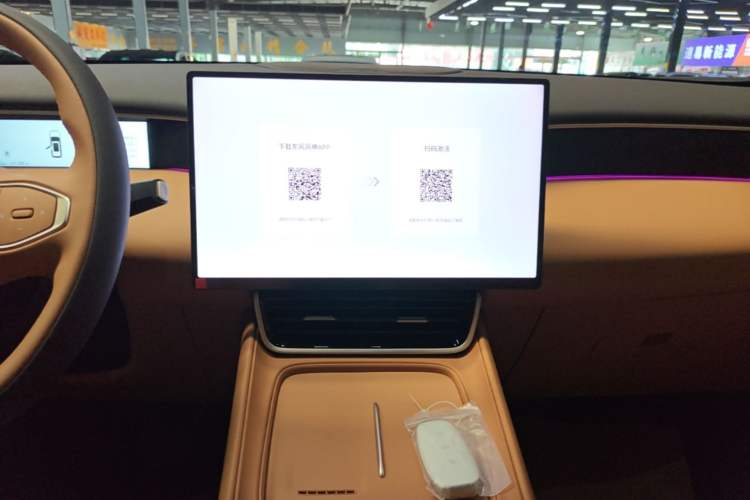 Used Dongfeng Aeolus L8 2025 Model 112KM Dream Edition Audio And AC Panel