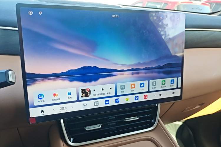 Used Dongfeng Aeolus L8 2025 Model 185KM Dream Edition Audio And AC Panel