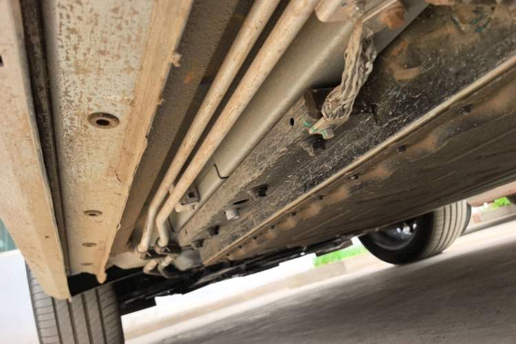 Used Dongfeng Aeolus L8 2025 Model 185KM Dream Edition Chassis Front Left