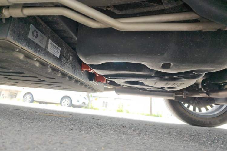Used Dongfeng Aeolus L8 2025 Model 185KM Dream Edition Chassis Rear Left