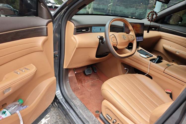 Used Dongfeng Aeolus L8 2025 Model 185KM Dream Edition Driver Seat