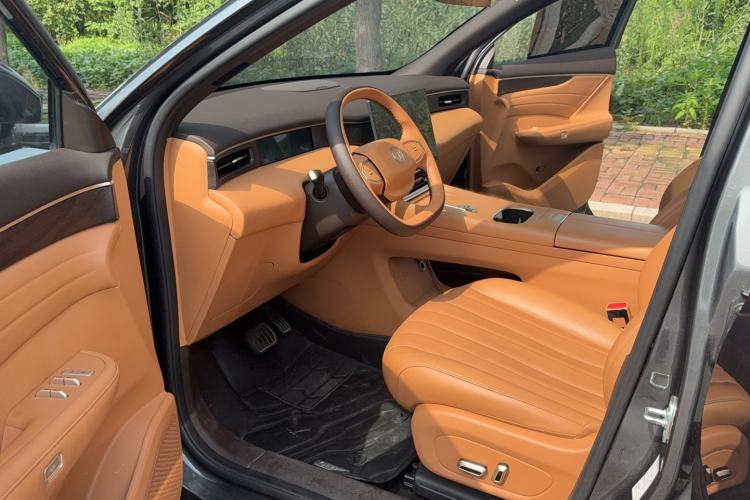 Used Dongfeng Aeolus L8 2025 Model 185KM Ideal Edition Driver Seat