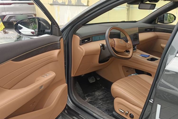 Used Dongfeng Aeolus L8 2025 Model 185KM Dream Edition Driver Seat
