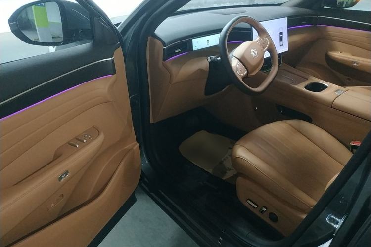 Used Dongfeng Aeolus L8 2025 Model 185KM Dream Edition Driver Seat