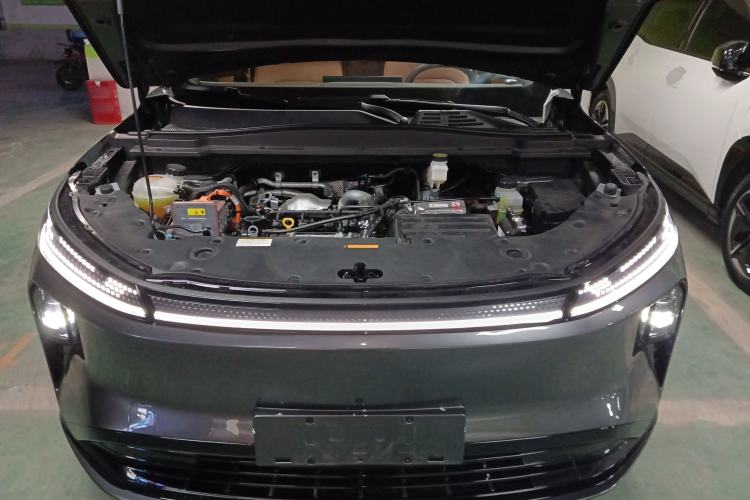 Used Dongfeng Aeolus L8 2025 Model 185KM Dream Edition Engine Bay
