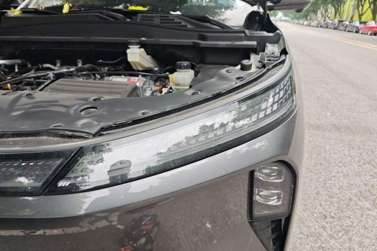 Used Dongfeng Aeolus L8 2025 Model 185KM Dream Edition Engine Bay Left
