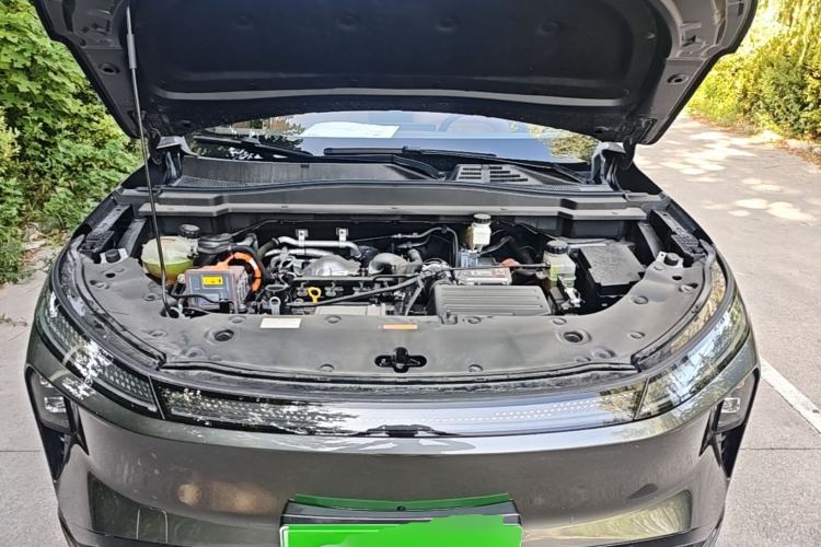 Used Dongfeng Aeolus L8 2025 Model 185KM Dream Edition Engine Bay