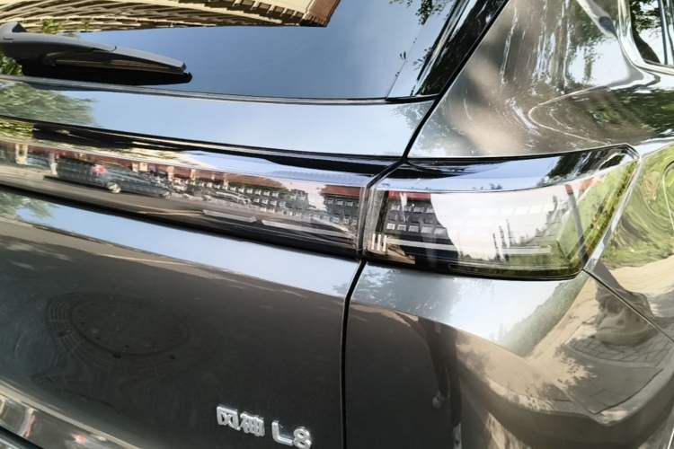 Used Dongfeng Aeolus L8 2025 Model 185KM Ideal Edition Exterior 3