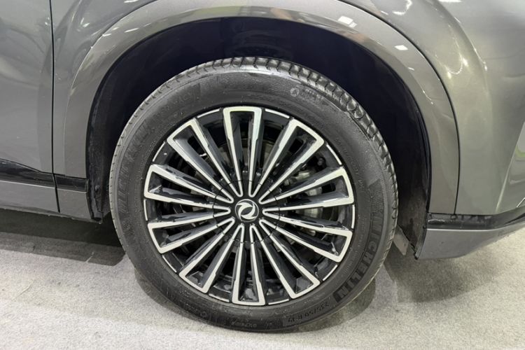 Used Dongfeng Aeolus L8 2025 Model 185KM Dream Edition Exterior 3