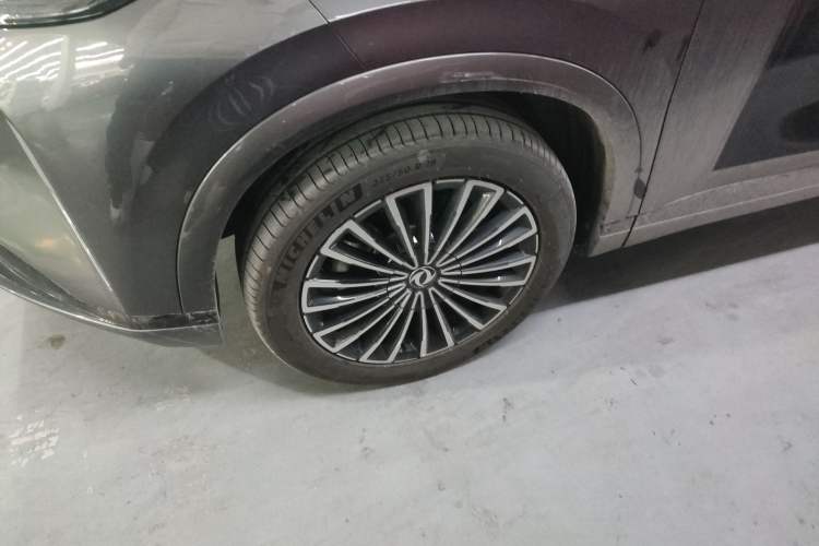 Used Dongfeng Aeolus L8 2025 Model 185KM Dream Edition Exterior 4