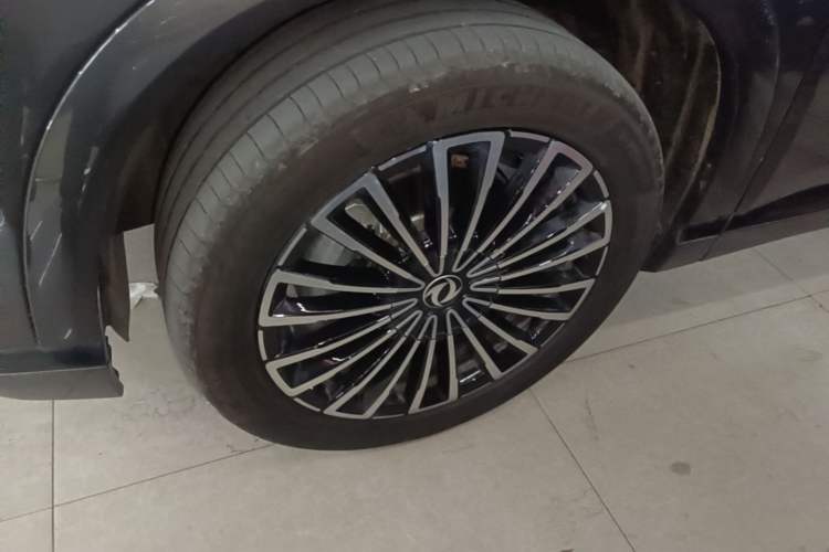 Used Dongfeng Aeolus L8 2025 Model 112KM Dream Edition Exterior 4