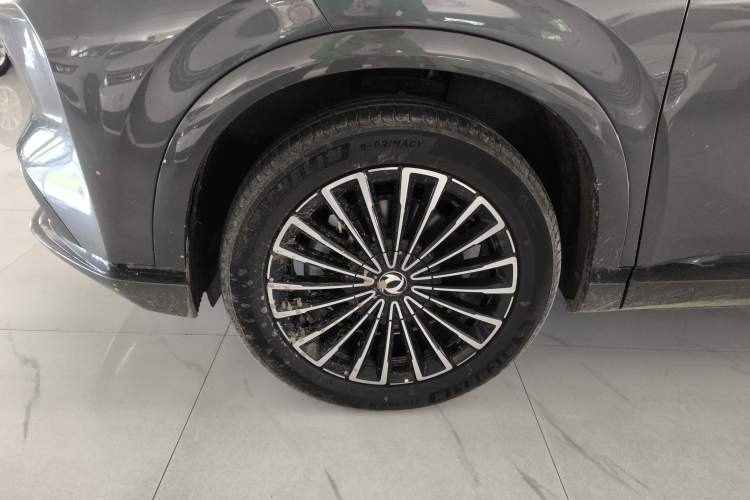 Used Dongfeng Aeolus L8 2025 Model 185KM Dream Edition Exterior 7