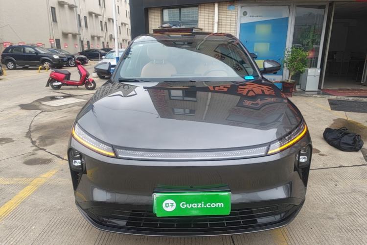 Used Dongfeng Aeolus L8 2025 Model 185KM Dream Edition Front